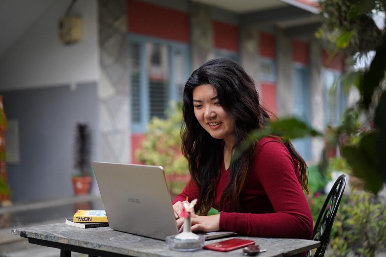 Hotel Mountain View - Lakeside Pokhara Exterior foto