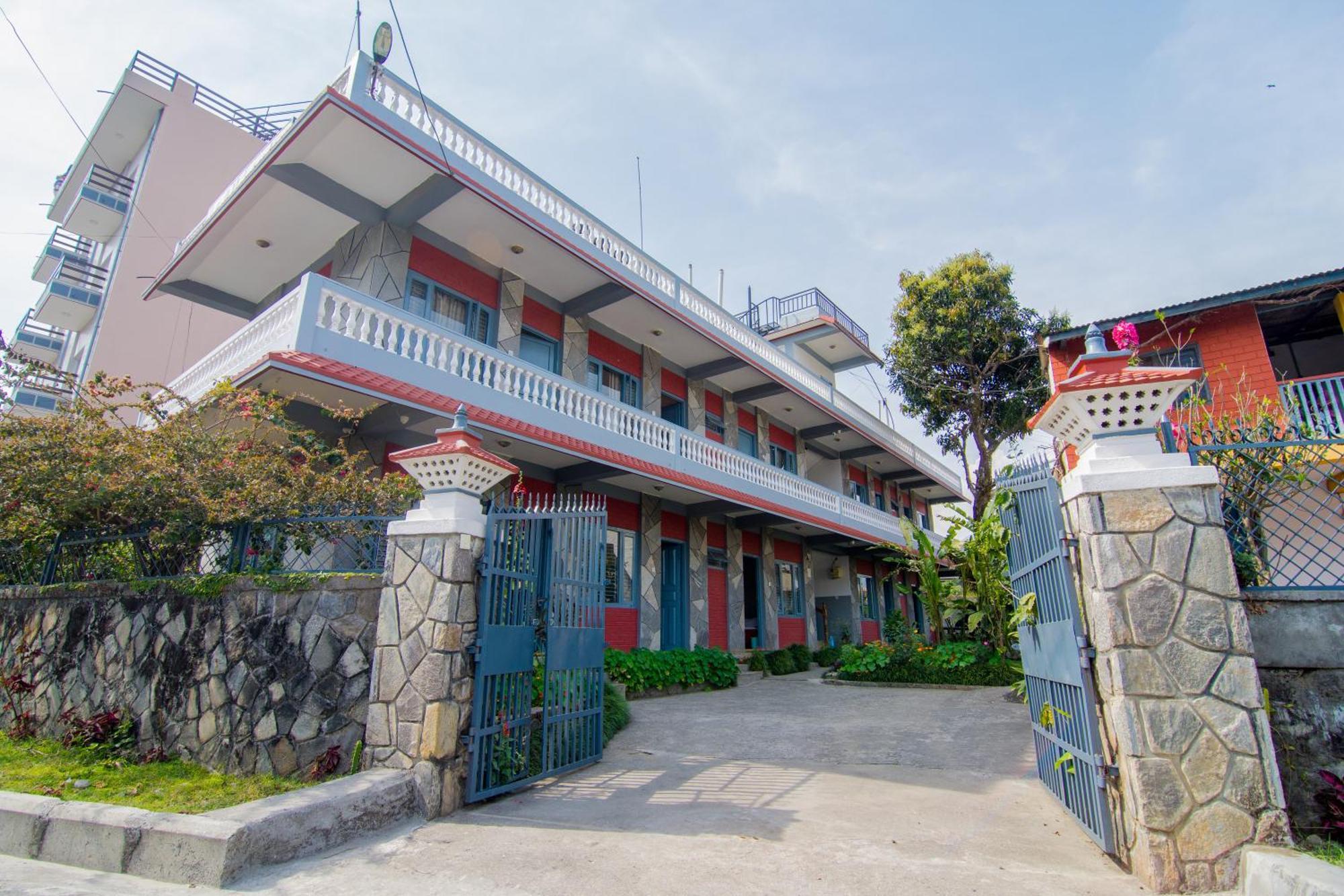 Hotel Mountain View - Lakeside Pokhara Exterior foto