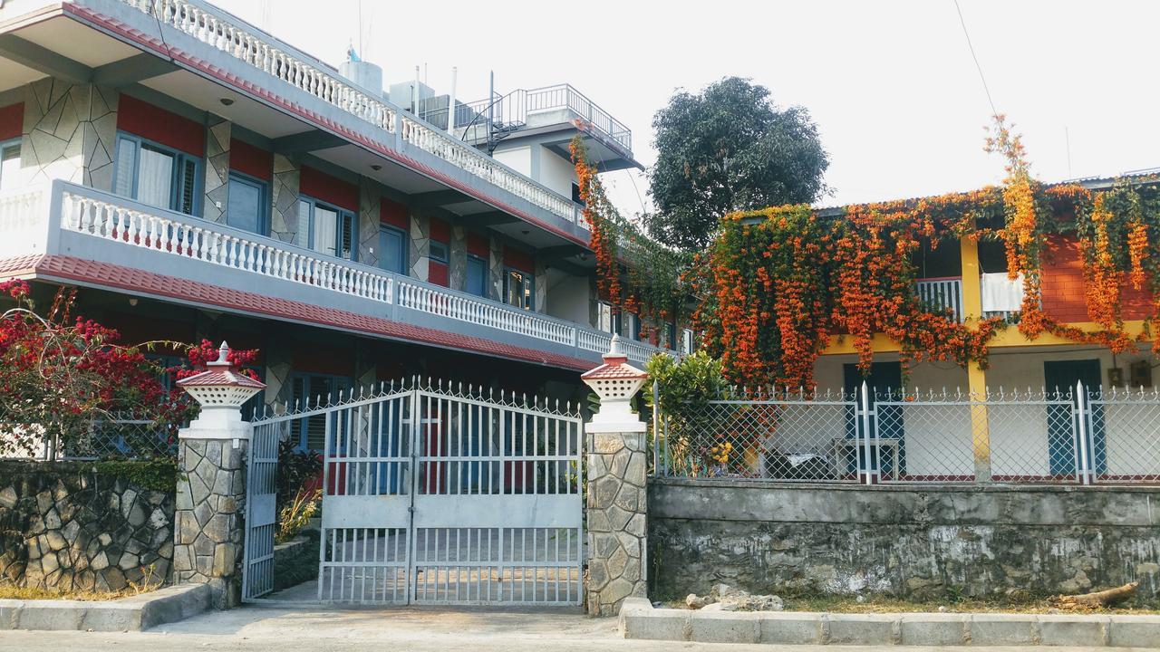 Hotel Mountain View - Lakeside Pokhara Exterior foto